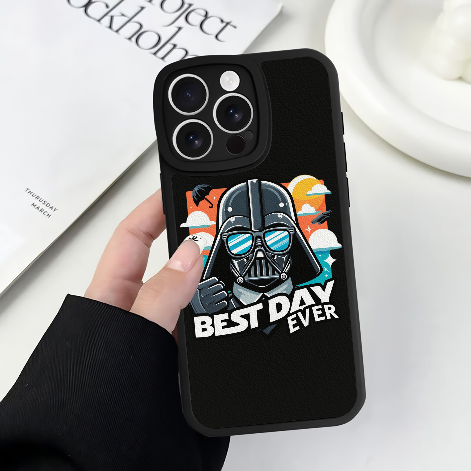 （画像用） スター・ウォーズ Star Wars 【iPhone 16シリーズ対応】シリコンスマホケース（レザー調） 材質：シリコン